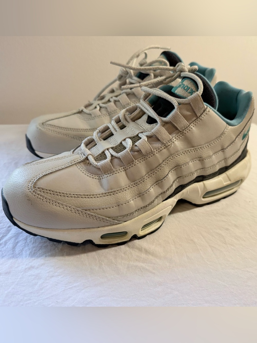 Nike Air Max 95 Premium Essential Off-White Teal (US Men's 9.5)